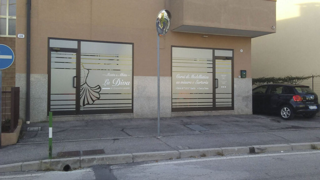 proview-decorazione-vetrine-2